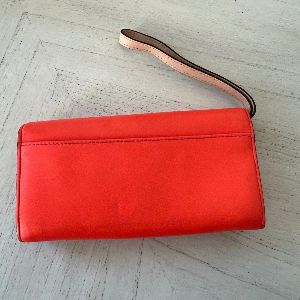 Kate Spade New York Hampton Road Turnlock‎ Mara Wallet